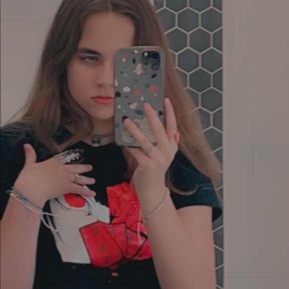 Meet your Posher, Helen - Picture 1 of 1